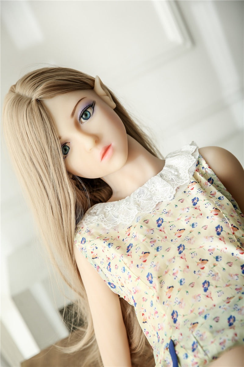 Zoe(125cm/4ft1): Realistic Mannequin for Men Small Breast Elf Mannequin