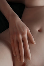 Carica l&#39;immagine nel visualizzatore di Gallery, Cleo(168cm/5ft5): European Blonde Sex Doll Silicone Full Body Real Vagina Real Sex
